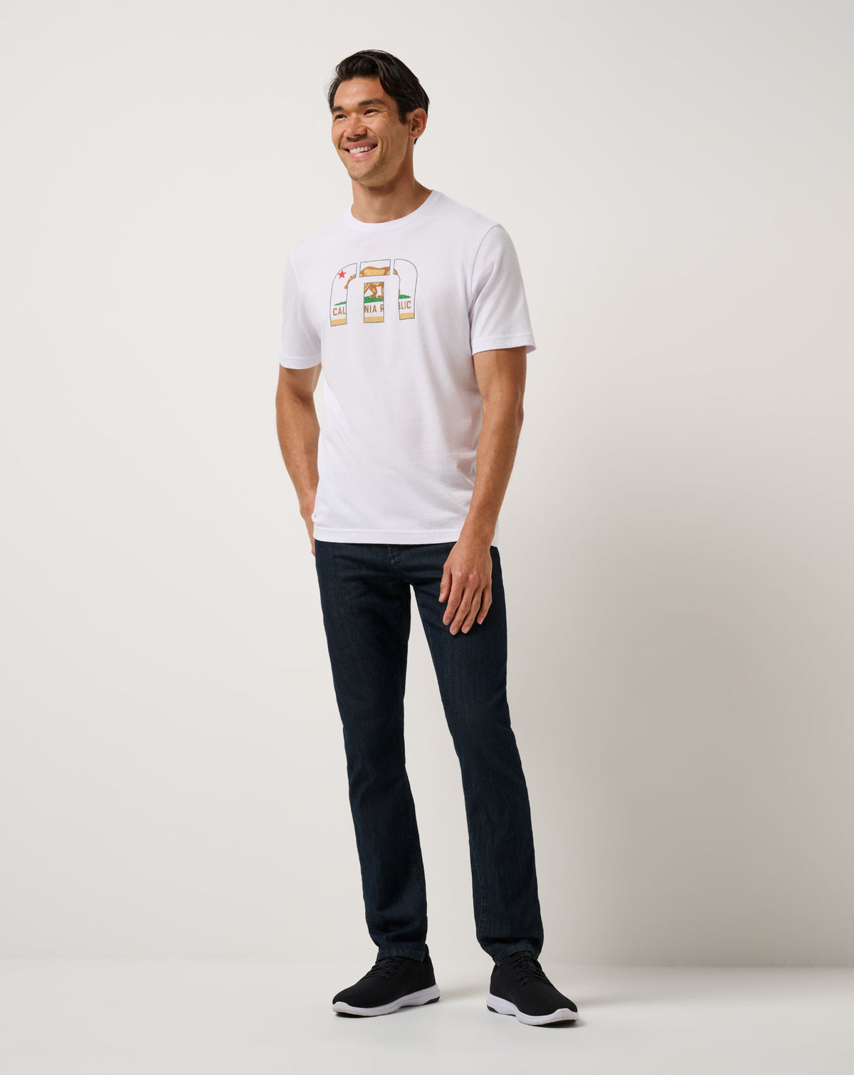 Travis Mathew Online Tropical Tailgate Tee Men