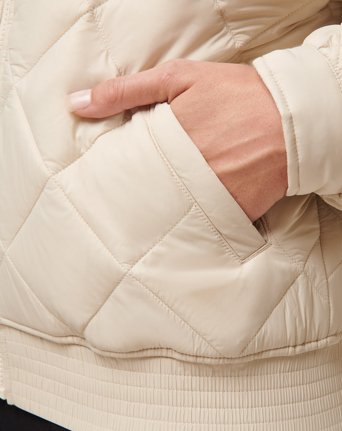 Travis Mathew US Lights At Night Quilted Jacket Women