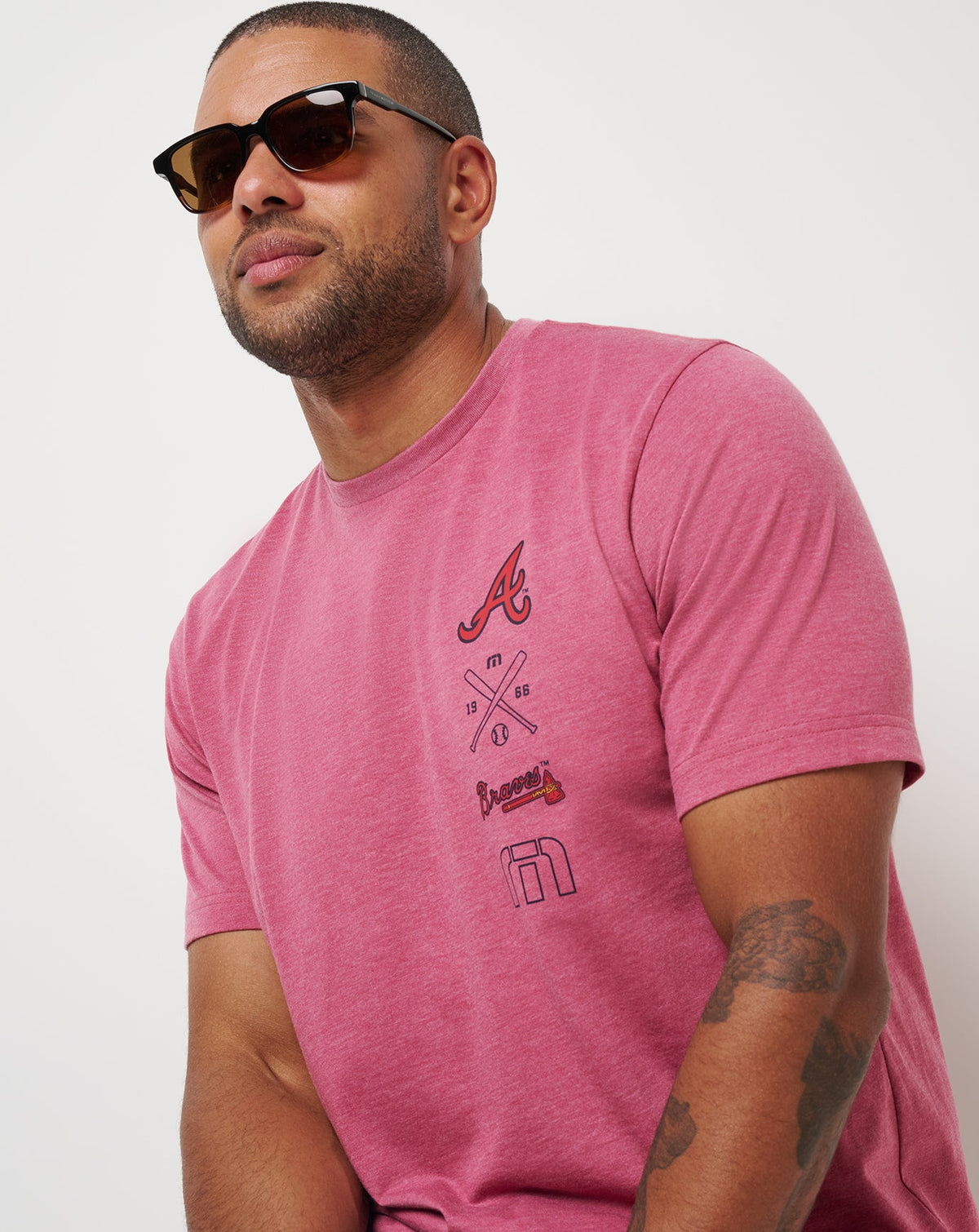 Travis Mathew US Atlanta Braves Sunset Slam 2.0 Tee Men|New