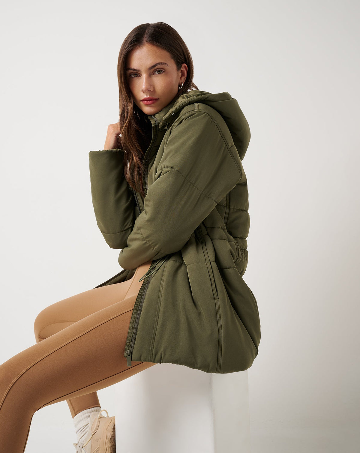 Travis Mathew Outlets Mont Blanc Hood Puffer Women