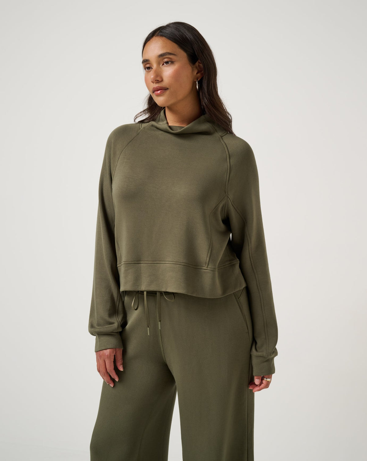 Travis Mathew US Skyloft Soft Funnel Neck Women